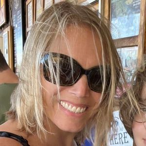 Meet your Posher, Sandi